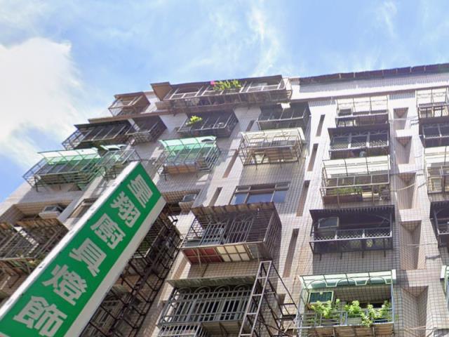 新北新莊法拍華廈-1